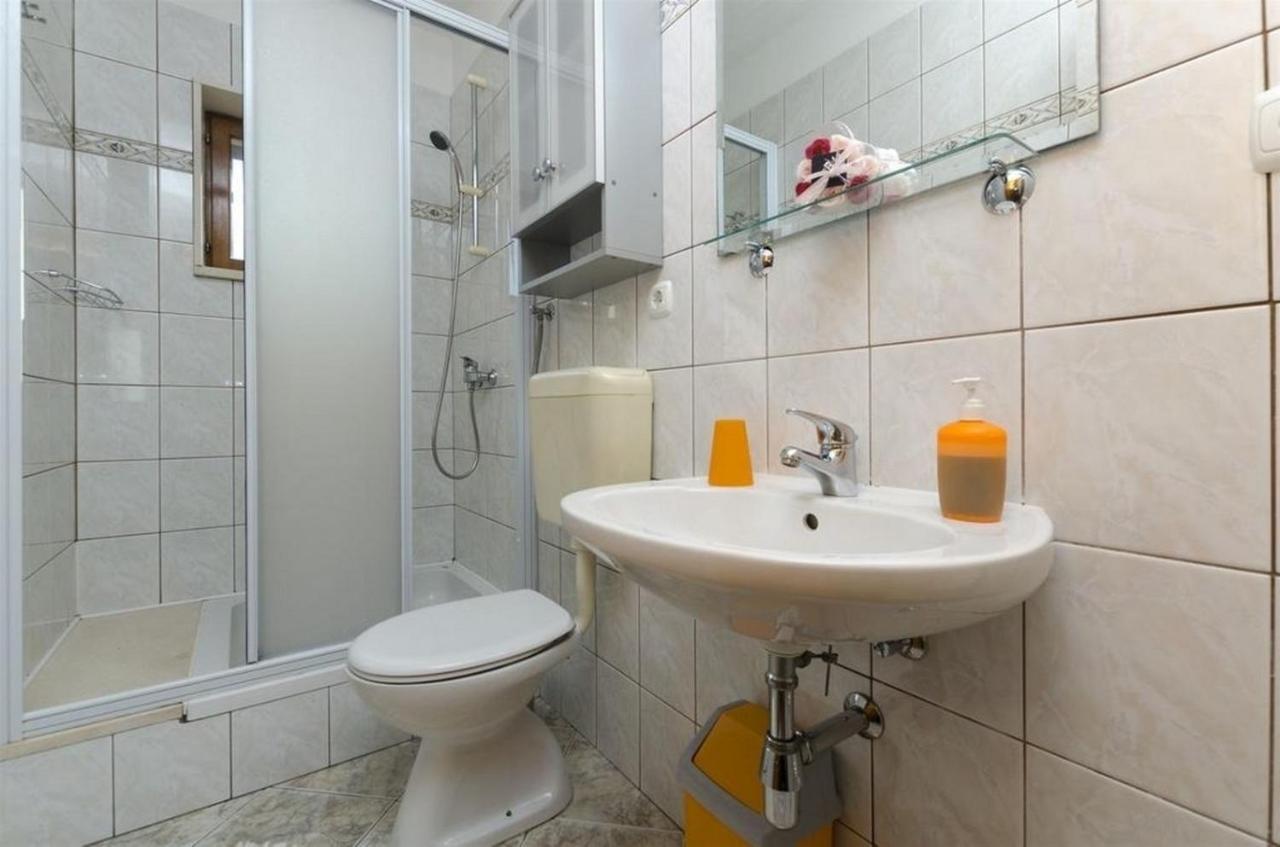 Apartments Lemar - With Parking Бол Екстер'єр фото